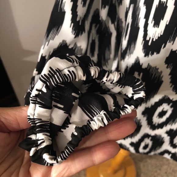 Macbeth Collection Black/White Blouse Sz S EUC - Picture 3 of 7